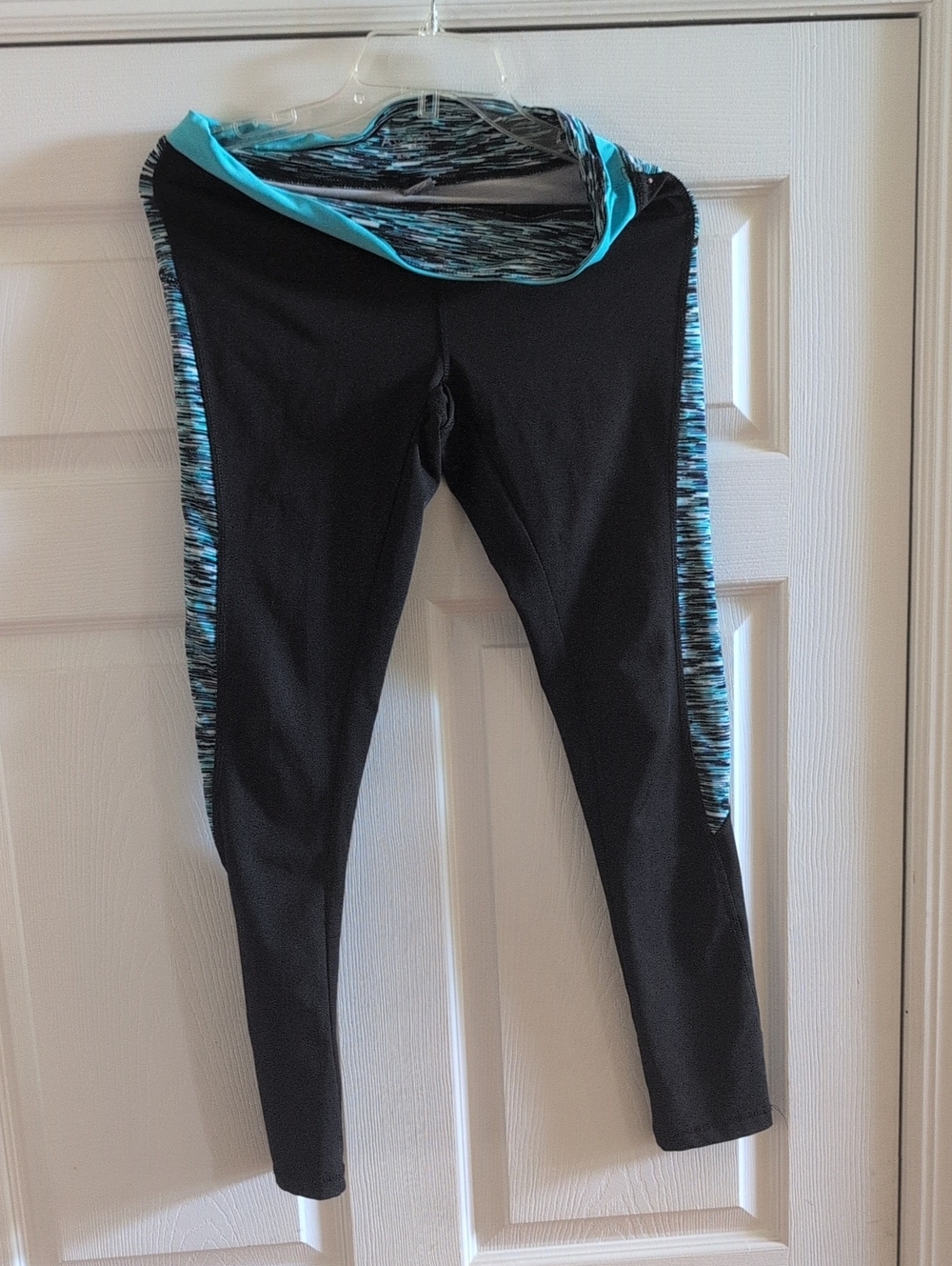 Black and Aqua Active Leggings - Women's Performance Tights
